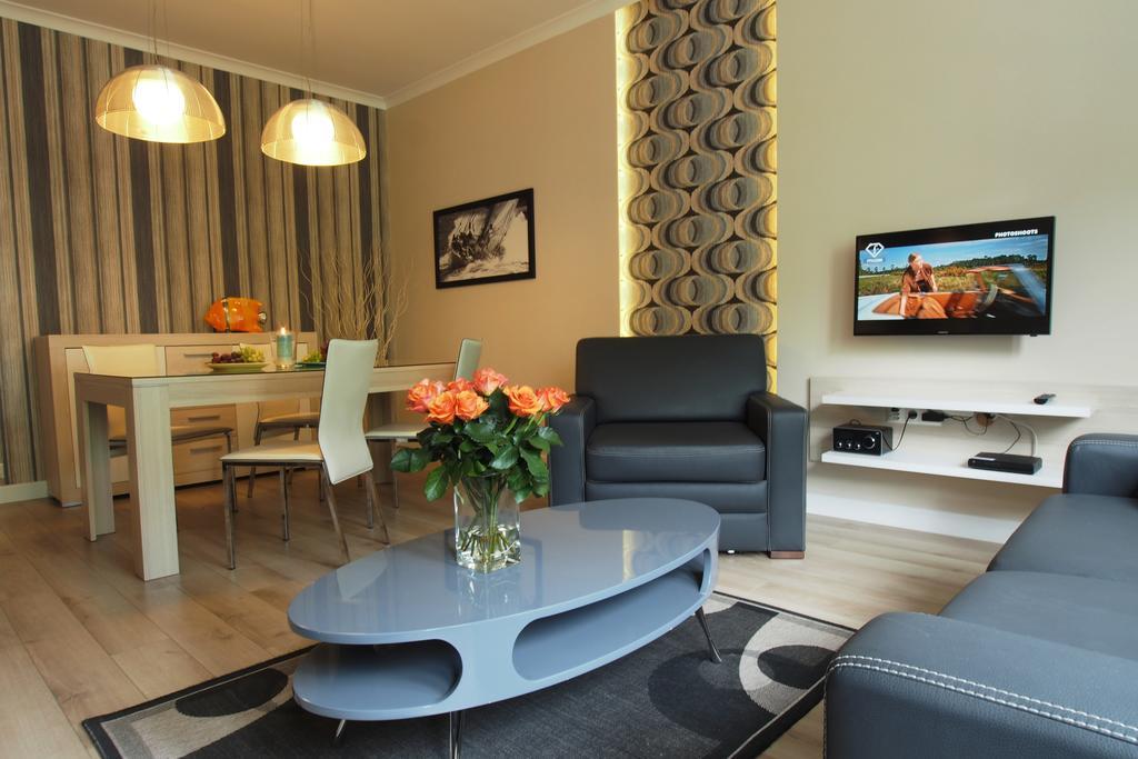 Grand-Tourist Center Point Apartments Гданьск Экстерьер фото