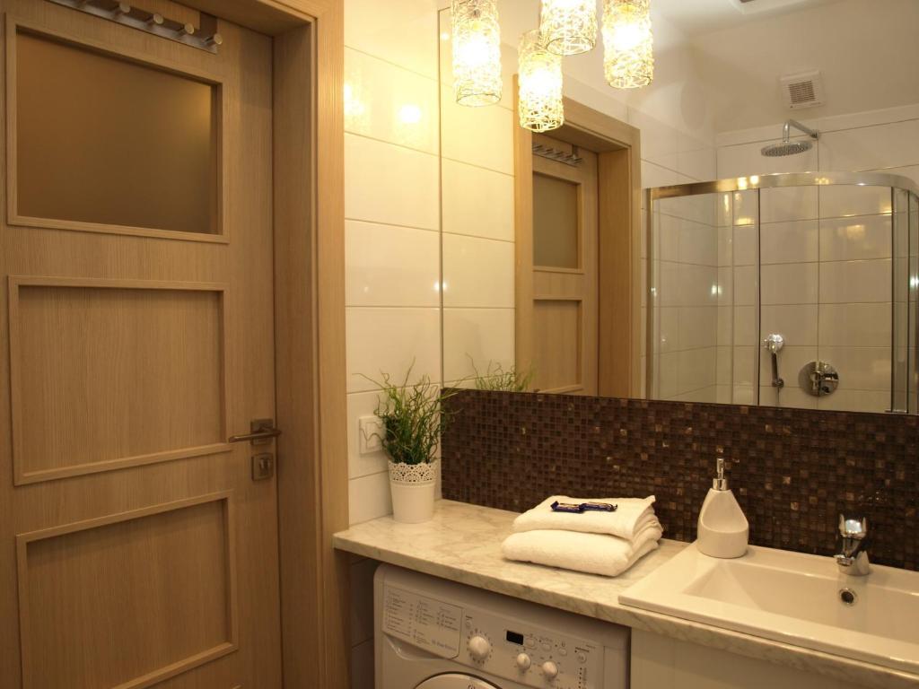 Grand-Tourist Center Point Apartments Гданьск Экстерьер фото